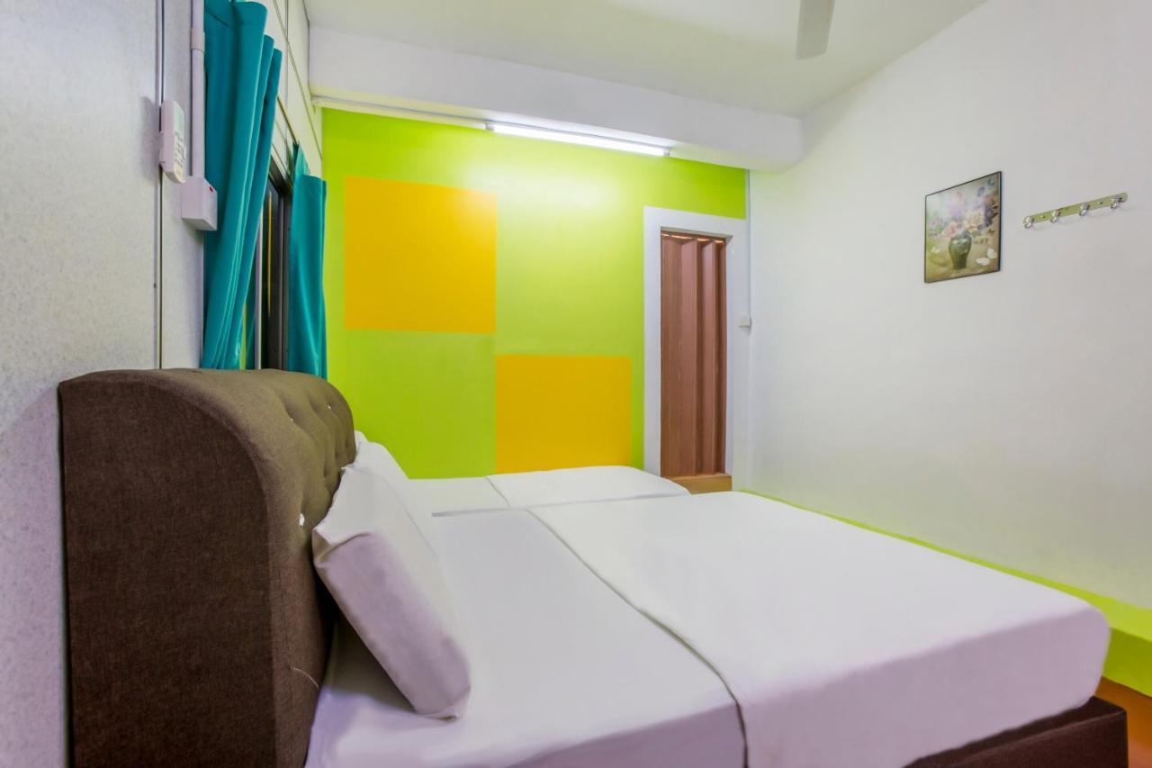 Spot On 89788 Musafir Transit Hotel Nilai Exterior photo